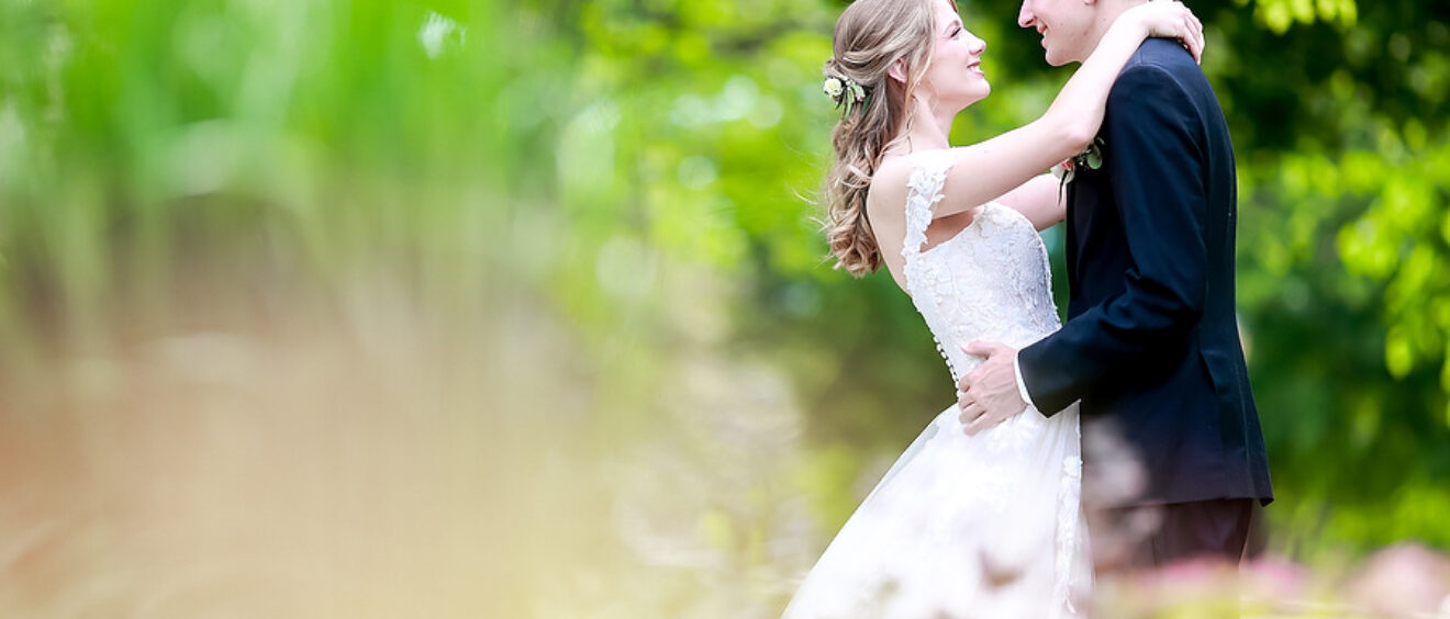 Wedding Photos in Vancouver, British Columbia, Canada